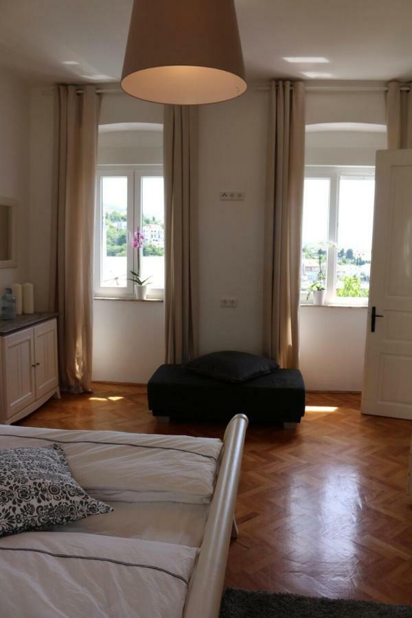 Central House Nona Crikvenica Ngoại thất bức ảnh