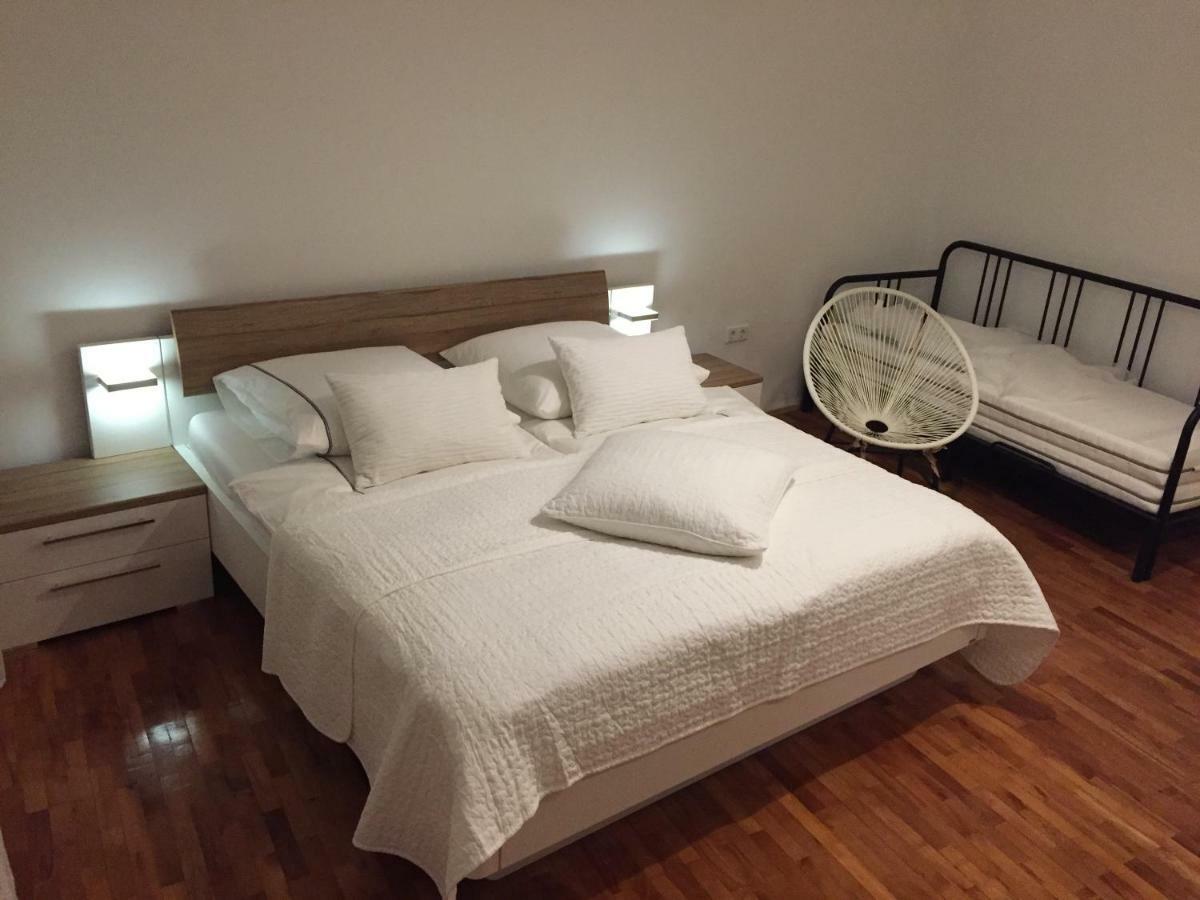 Central House Nona Crikvenica Ngoại thất bức ảnh