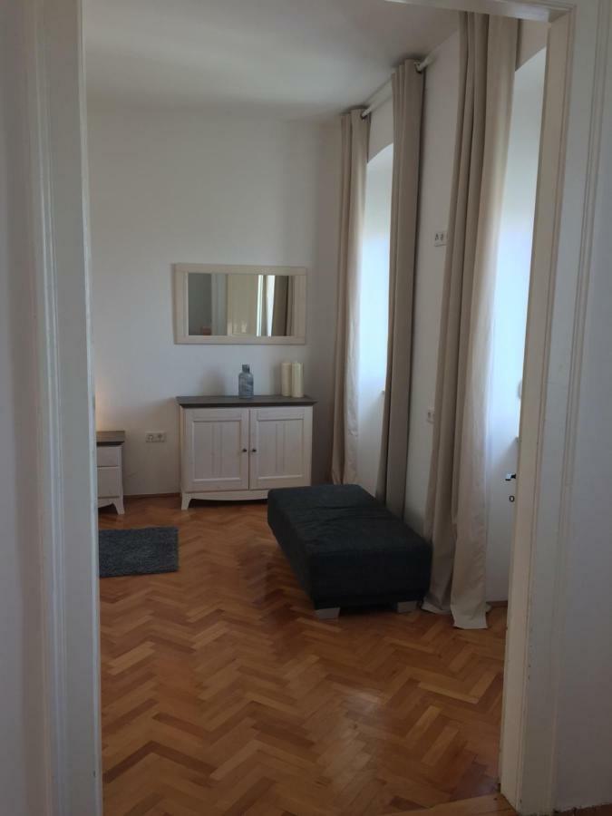 Central House Nona Crikvenica Ngoại thất bức ảnh