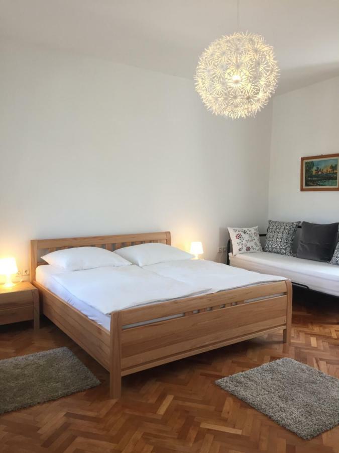 Central House Nona Villa Crikvenica Ngoại thất bức ảnh