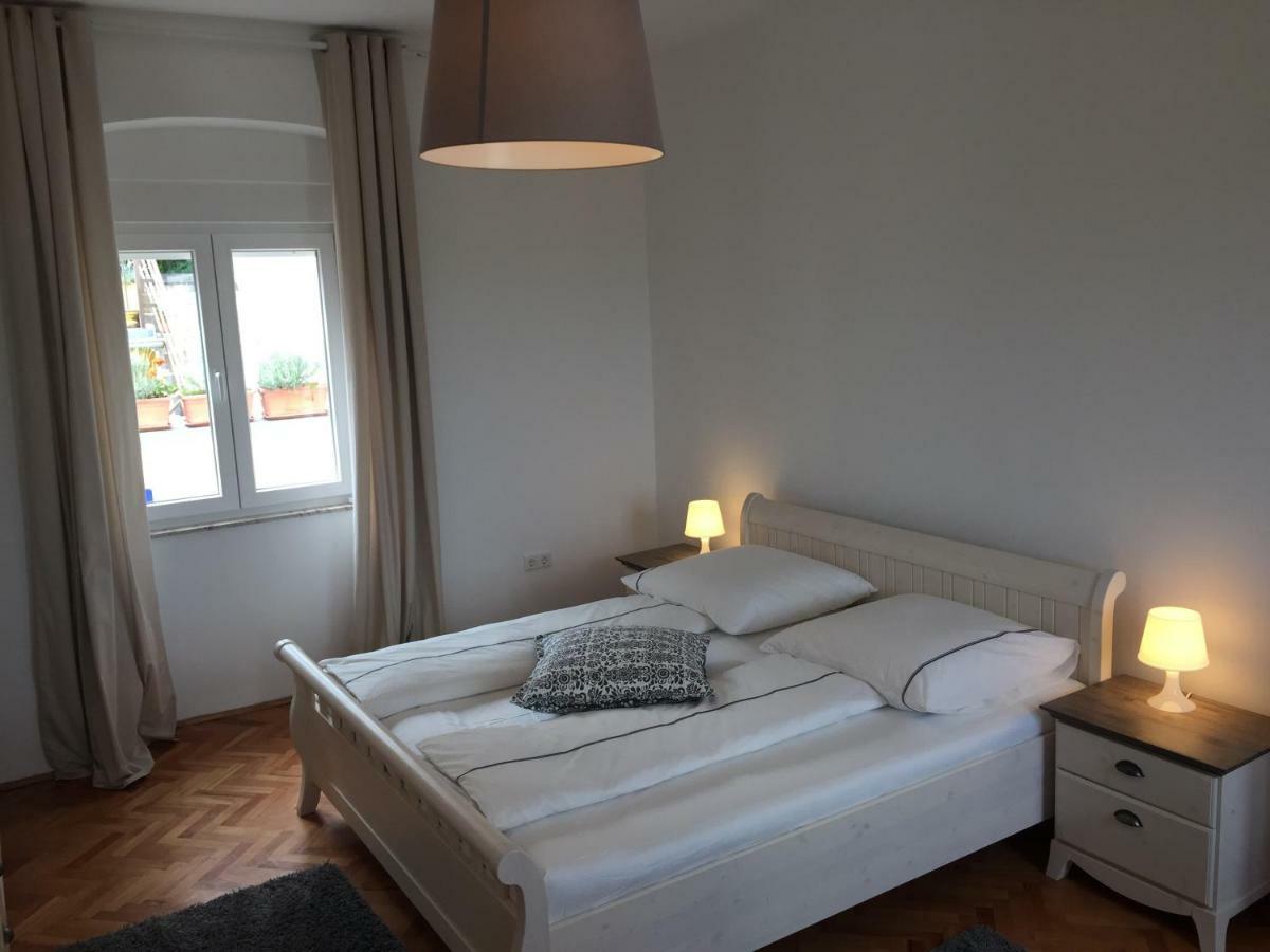 Central House Nona Crikvenica Ngoại thất bức ảnh